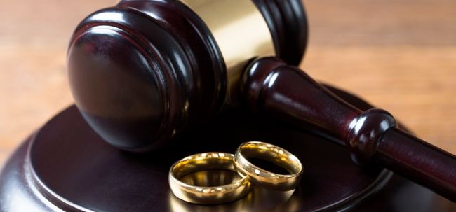 divorce attorney
